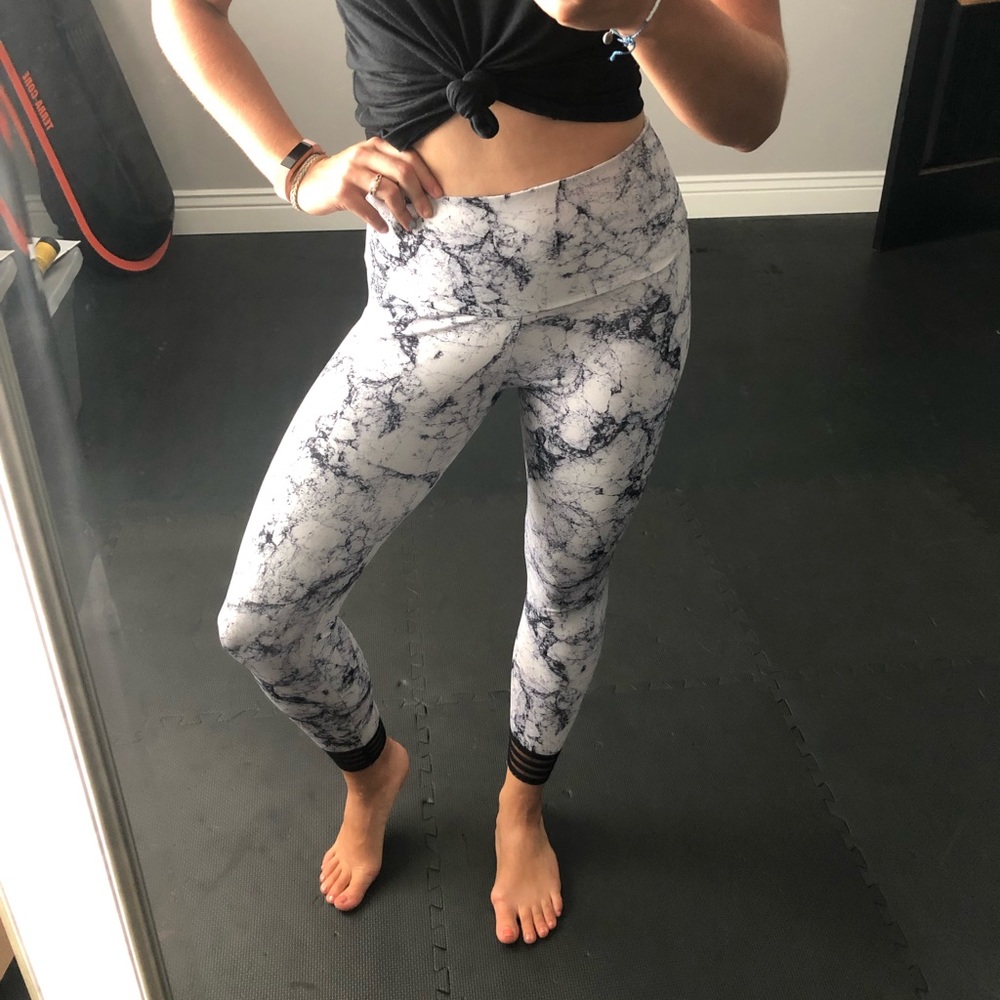 Onzie High Waist Marble Print Yoga Leggings | Women’s Workout Athletic Pants